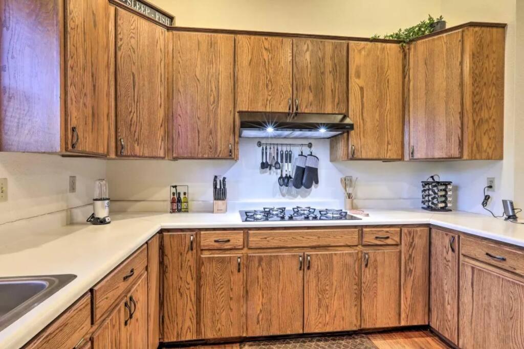 Kathys Cabin, King Bed, Hot Tub, Near-Nau & Downtown Attractions, Perfect Year-Round Mountain Getaway Flagstaff Zewnętrze zdjęcie
