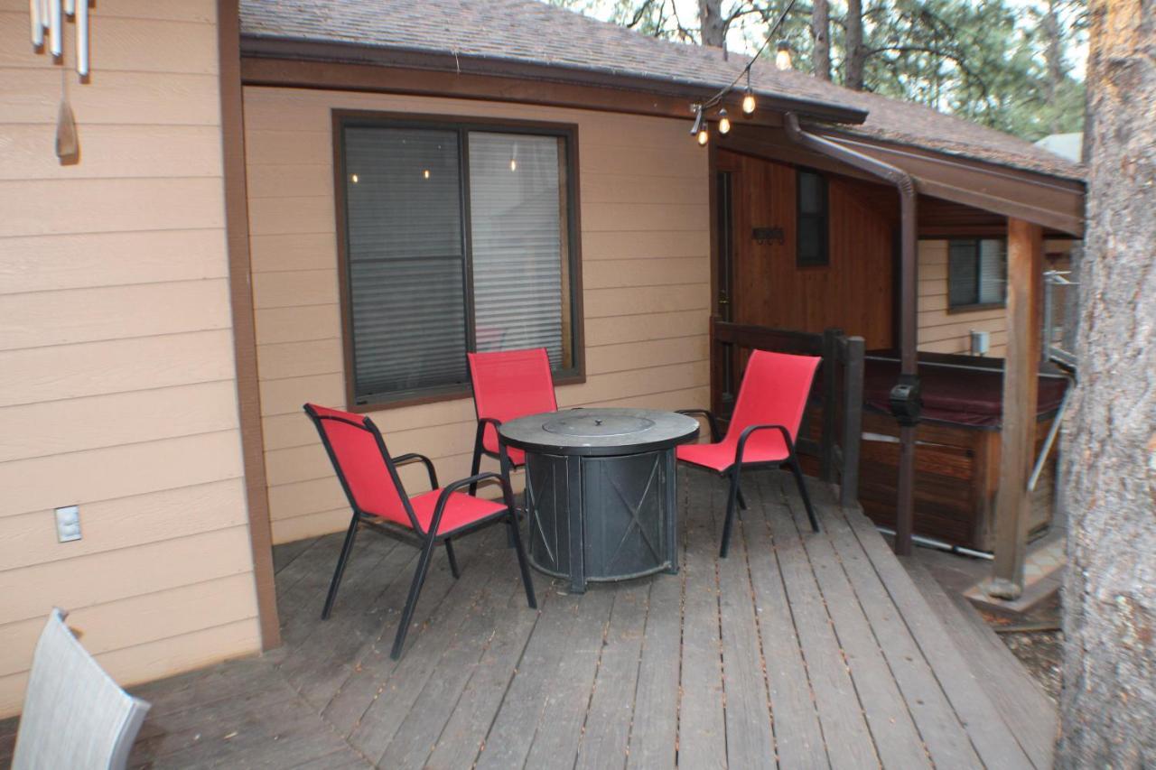 Kathys Cabin, King Bed, Hot Tub, Near-Nau & Downtown Attractions, Perfect Year-Round Mountain Getaway Flagstaff Zewnętrze zdjęcie