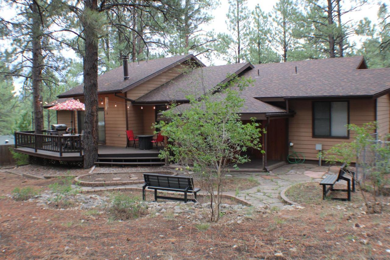 Kathys Cabin, King Bed, Hot Tub, Near-Nau & Downtown Attractions, Perfect Year-Round Mountain Getaway Flagstaff Zewnętrze zdjęcie