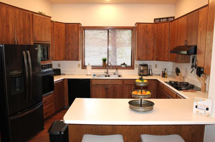 Kathys Cabin, King Bed, Hot Tub, Near-Nau & Downtown Attractions, Perfect Year-Round Mountain Getaway Flagstaff Zewnętrze zdjęcie