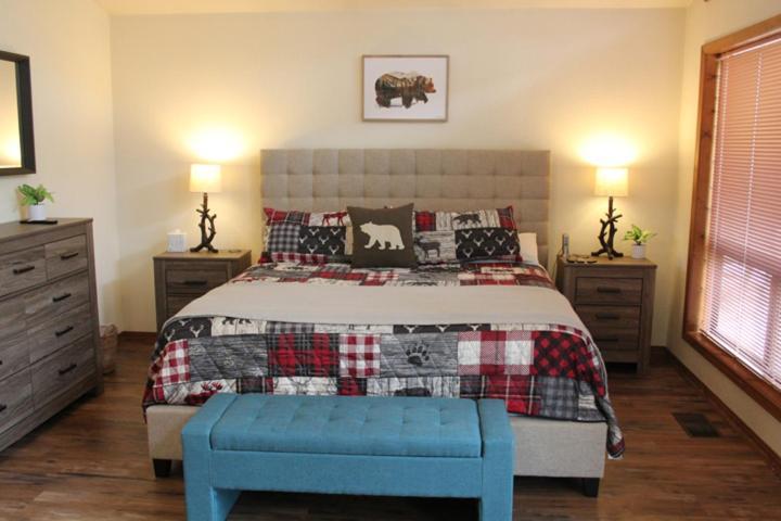 Kathys Cabin, King Bed, Hot Tub, Near-Nau & Downtown Attractions, Perfect Year-Round Mountain Getaway Flagstaff Zewnętrze zdjęcie