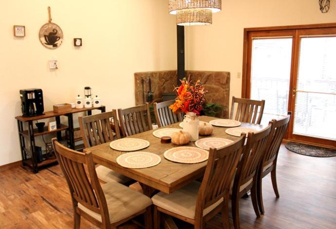 Kathys Cabin, King Bed, Hot Tub, Near-Nau & Downtown Attractions, Perfect Year-Round Mountain Getaway Flagstaff Zewnętrze zdjęcie