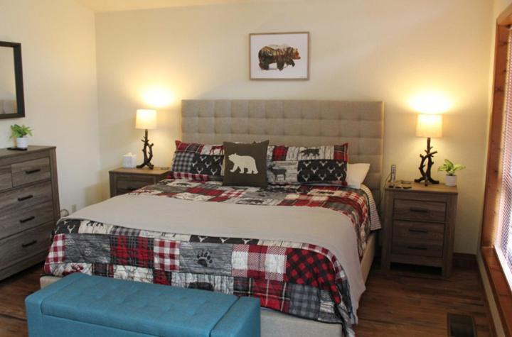 Kathys Cabin, King Bed, Hot Tub, Near-Nau & Downtown Attractions, Perfect Year-Round Mountain Getaway Flagstaff Zewnętrze zdjęcie